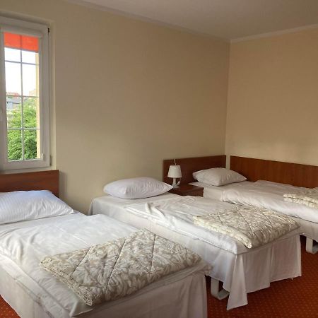 Hotel Gryf Kościerzyna Buitenkant foto