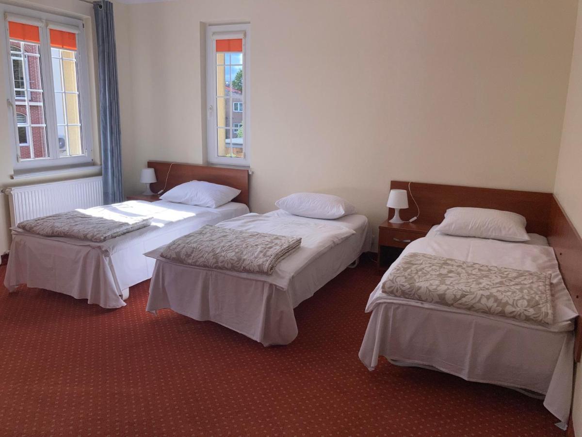 Hotel Gryf Kościerzyna Buitenkant foto