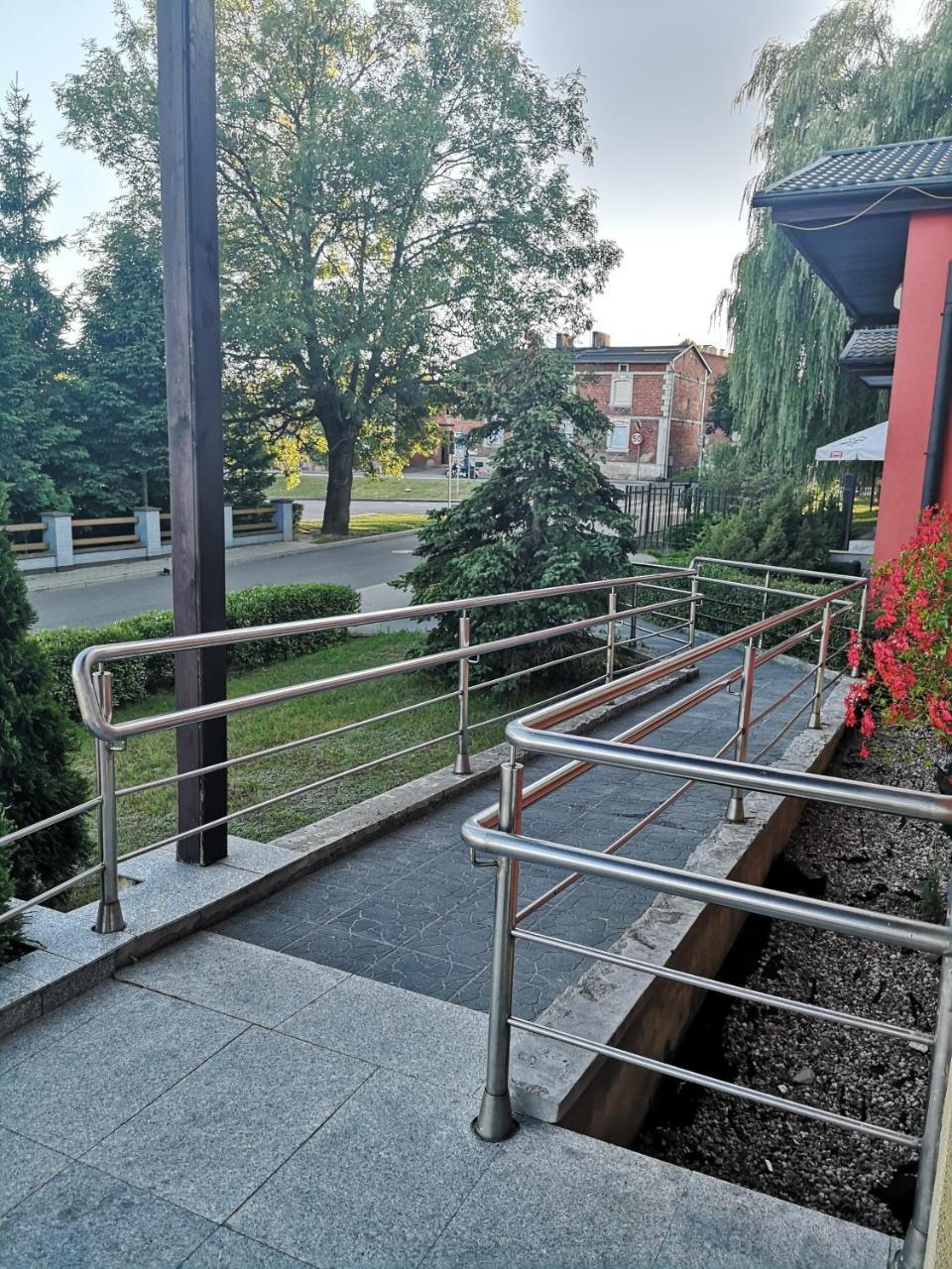 Hotel Gryf Kościerzyna Buitenkant foto
