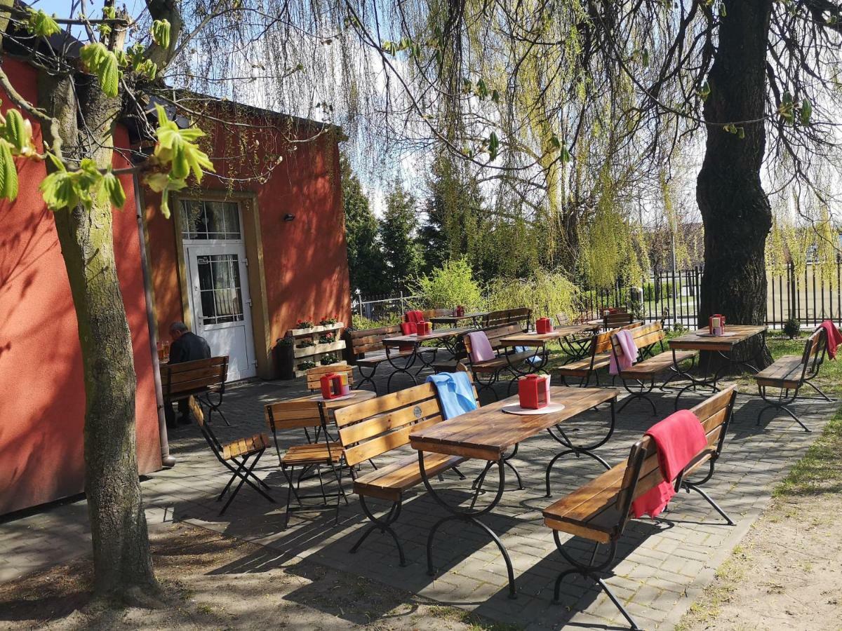 Hotel Gryf Kościerzyna Buitenkant foto