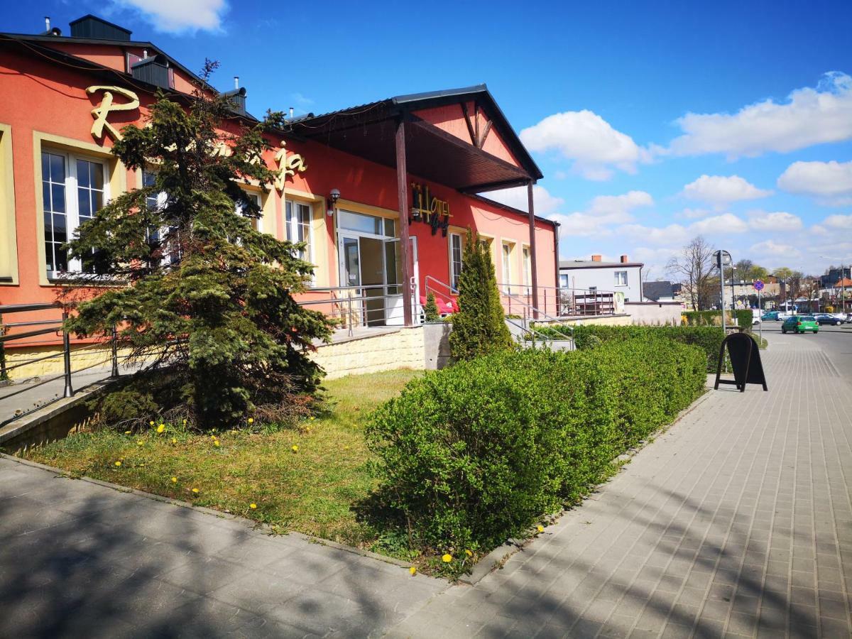 Hotel Gryf Kościerzyna Buitenkant foto